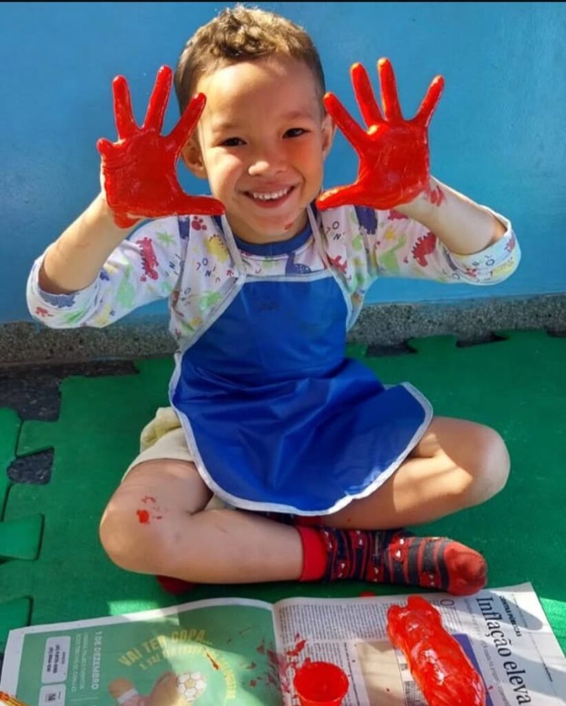 Ápice | Centro Educacional - Creche, Escola e Reforço Escolar. Dudu 821x1024